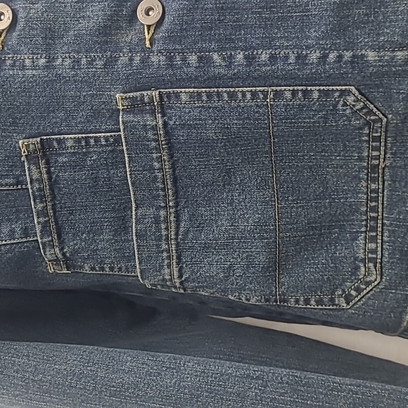 IE Designed Denim Jacket blue jean pockets dark wash button tailored - Picture 4 of 10